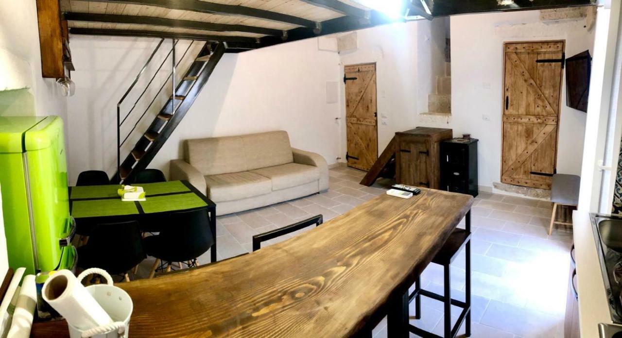 Dimora D'Errico - Monolocale Nel Centro Storico Apartamento Carovigno Exterior foto